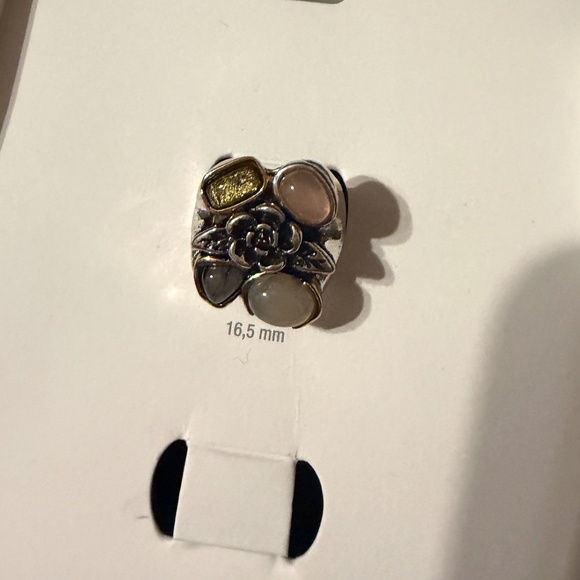 Zara silver textured metal ring with inset colored resin stones NWT - Picture 3 of 6